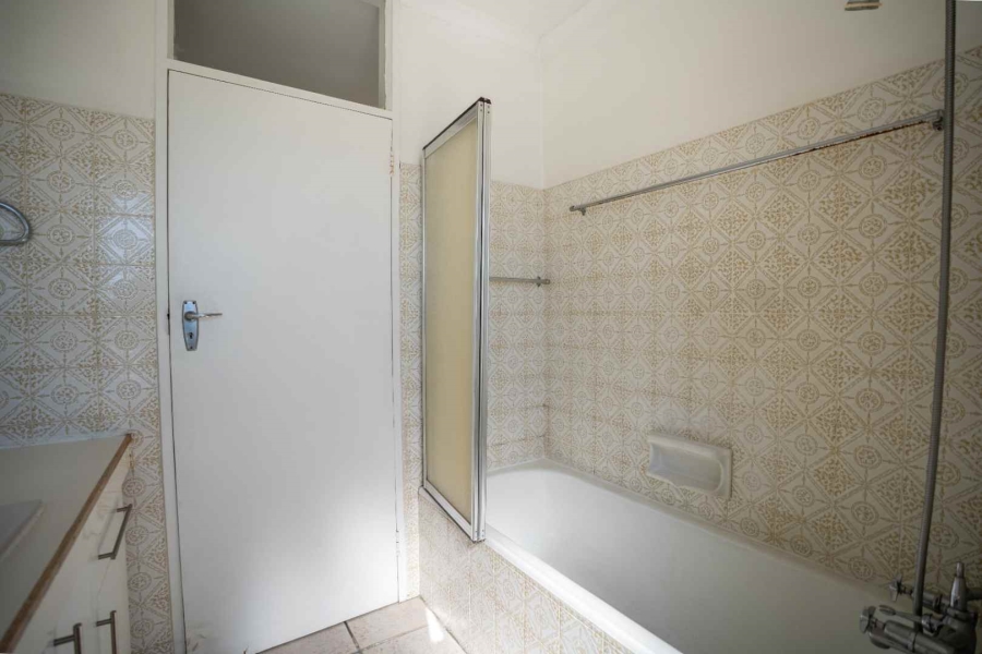 2 Bedroom Property for Sale in Buitenverwagting Western Cape